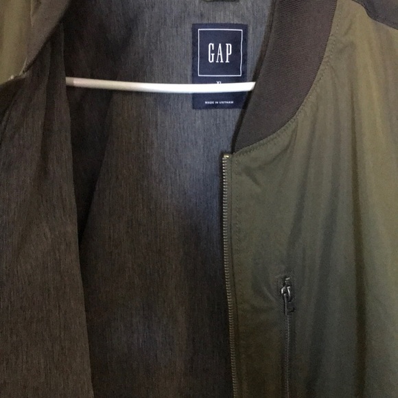 Bomber jacket - Picture 2 of 3